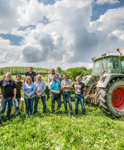 29-Filière_foin_groupe_agriculteurs©PnrL – Didier Protin